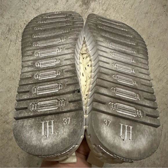 ILSE JACOBSON Perf Slip-On Shoes Cream37 - Picture 6 of 6